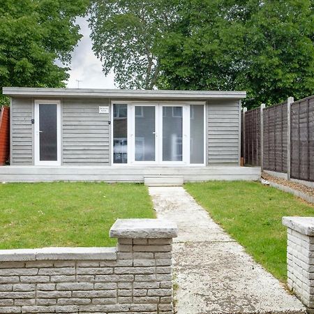 Dickens Suite- Cozy Suite 15Min Close To Gatwick Crawley (West Sussex) Exterior foto